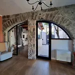 Limo To Host 3* Roccaromana