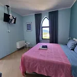 Limo To Host Bed & Breakfast