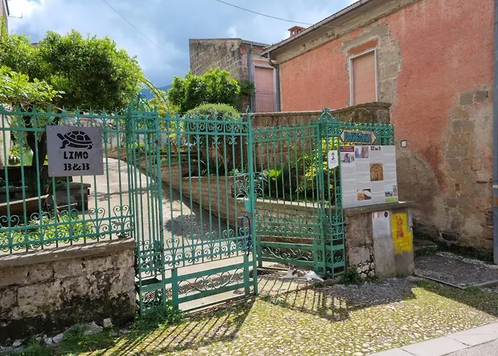 Bed & Breakfast Limo To Host